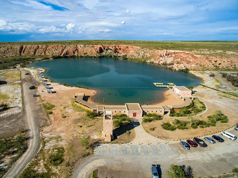 Bottomless Lakes State Park