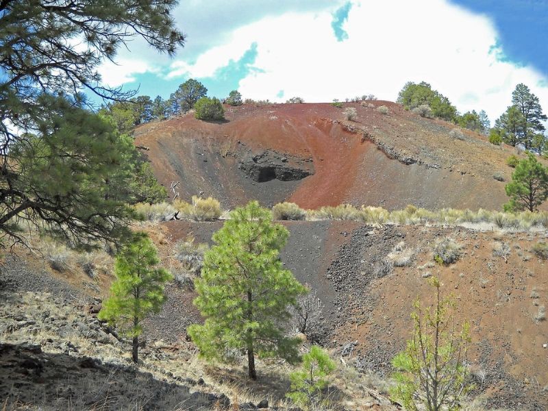 El Calderon Trailhead