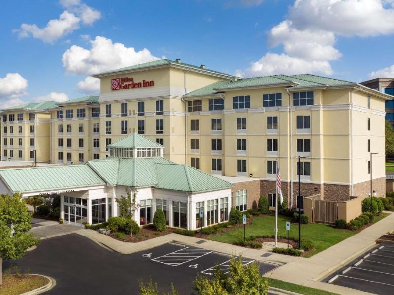 Explore Hilton Garden Inn Charlotte Pineville